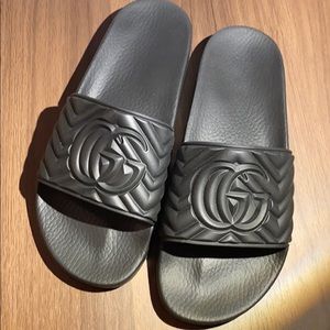 NWOB GUCCI MENS SANDALS / SLIDES SZ 10